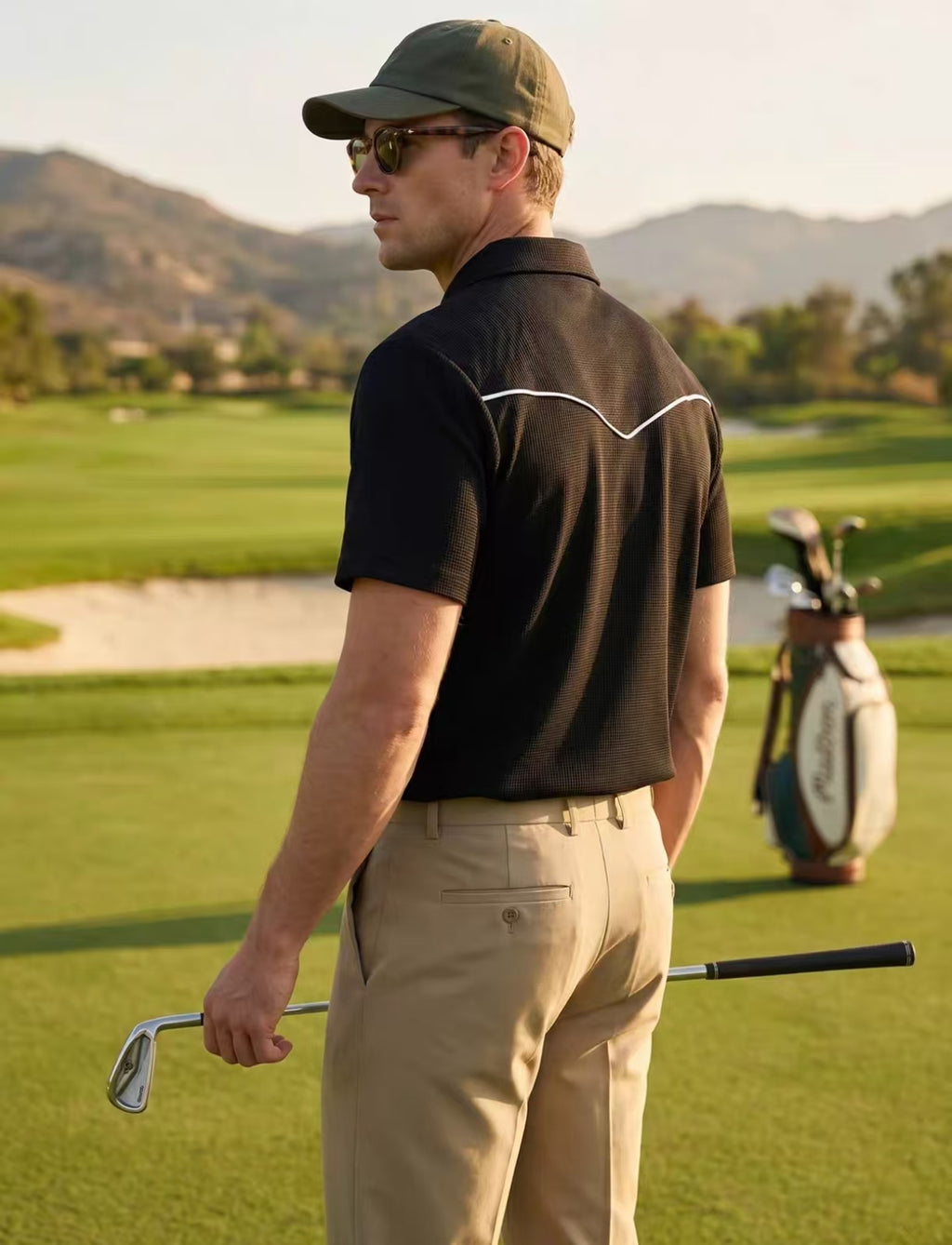 Devereux men’s Black rear-side model view